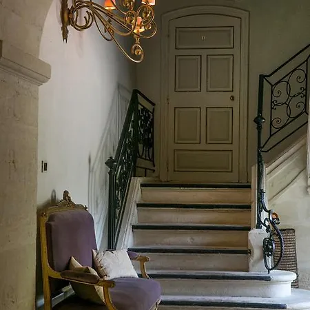 Chateau De Massillan 4*